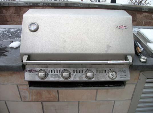Comp #: 1305 Barbecue Grill - Replace Plaza (1) Barbecue Grill Life Expectancy: 7 Remaining Life: