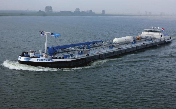 The Argonon is the bunkering ship that successfully introduced LNG in inland shipping in Belgium. The LNG for the Argonon was loaded onto trucks in Zeebrugge and delivered in the port of Antwerp.