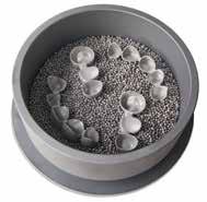 Sintering Pearls for Sintering Furnace LT 02/13 CR The use of sintering pearls which reduce the atmosphere inside the sintering bell ensures perfect results.
