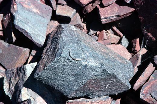 Iron Ore Types (Raw Material) Magnetite 72% Iron (Fe 3 O 4 )