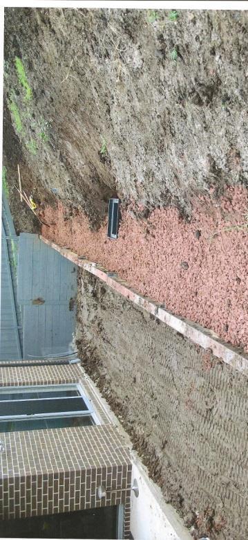 Boundry Line RETENTION WALL DRAINAGE 500 300 Fall Pits Approx 1200 min SPOON DRAINS 500 700 Non dispersive subsoil Grate cover on top of PPE RETAINING WALL DWELLING Fall SwivelJoints