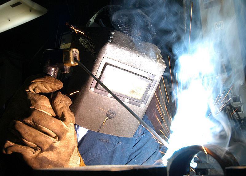 DC Arc Welding Advantages DC gives greater penetration Welds in