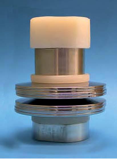 Figure 17: 4 x 2 disc spring stack placed under tension at 0.