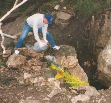 segment of the Edwards Aquifer to trace groundwater flow routes and determine groundwater flow rates.