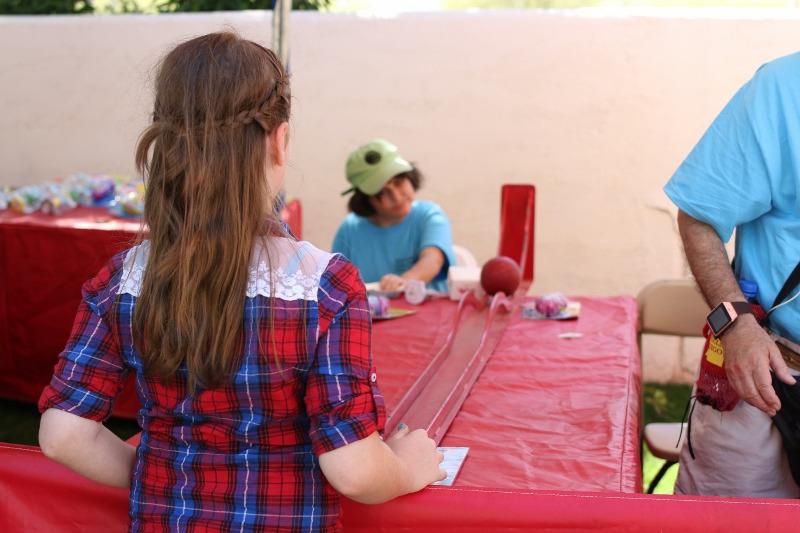 The Scottsdale Culinary Festival isn t only for adults! Kids can win prizes by playing carnival games, have their faces painted or get creative juices flowing at our arts and crafts station.