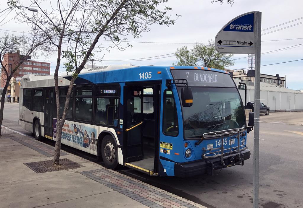 Preferred Configuration October 2017 Saskatoon Transit Saskatoon s current transit system is a hub-and-spoke configuration that brings most routes and passengers to the downtown and the University of