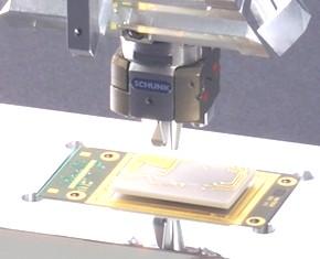 net in a project called SCALAB, where micro optical components with an edge length of 2 mm were assembled precisely in 6 dimensions, using the SCHUNK Miniature Modular Arm in combination with the