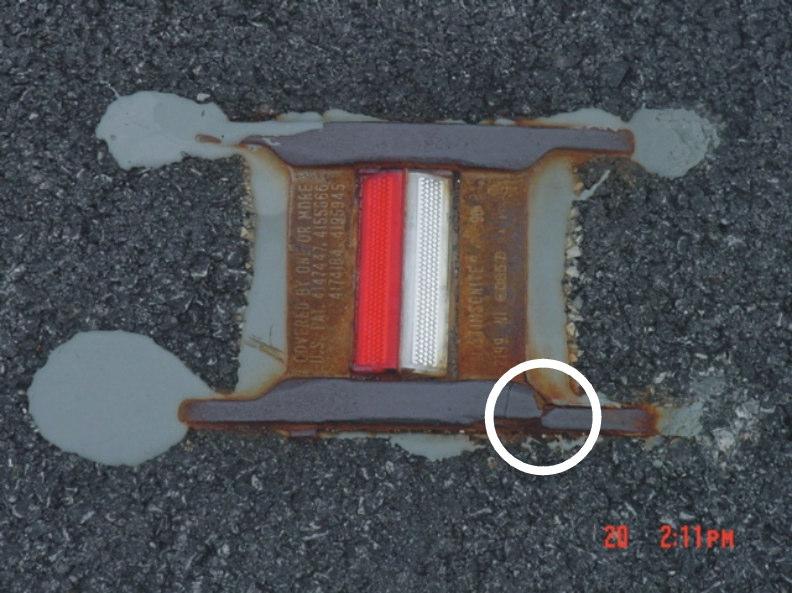 300 MARKINGS Traffic Engineering Manual Keel is cracked. Keels are gouged. 1. Poor Quality Installation: The following are considered poor quality installations: a.