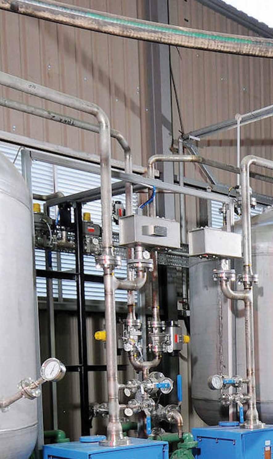 Enabling On-Site Mixing Anywhere ETNAFLOW Portable Mixing Plant Dow has developed an efficient, convenient and proven process for the occasions when conventional glass syntactic polyurethane (GSPU)