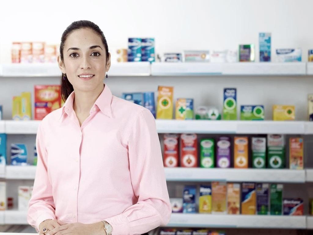 Winning with shoppers, customers and experts Role of the expert is increasingly important 1 70% of OTC brands globally sold in pharmacies and drug stores 2 70% of trial for Sensodyne is driven by