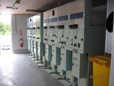 LMVP switchgear is indoor metal enclosed withdrawable 11kV air insulated circuit breakers with vacuum interrupters. The oldest units were installed in 1988.