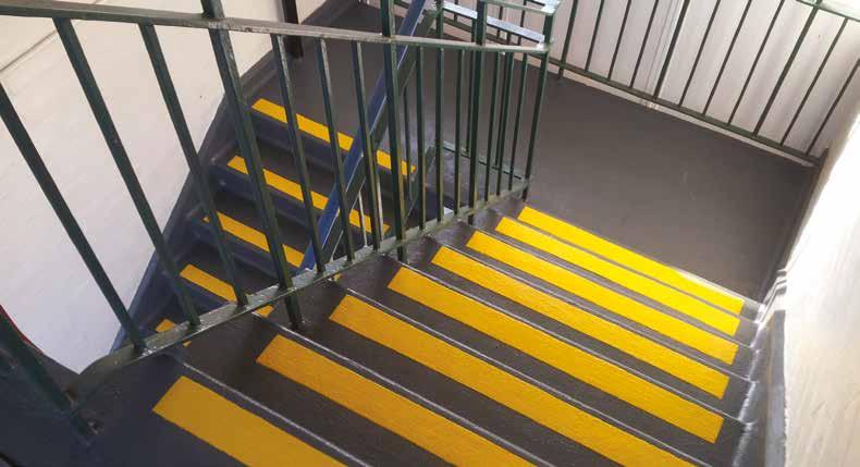 Suitable for applications to asphalt and concrete, terraces, balconies and staircases, Pro-BW is flexible, hard-wearing and durable.