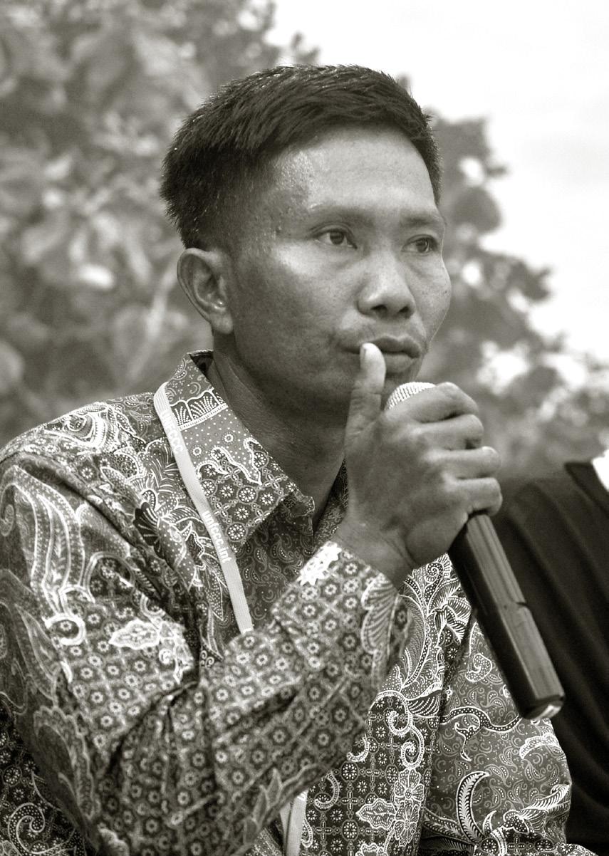 SURYONO A GLOBAL MODEL OF HORTICULTURE Suryono is a farmer and member of IFFS social economy program in Pinang Sebatang Barat Village, Siak Regency, Riau Province.