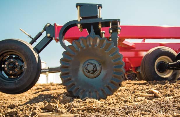 The SoilRazor delivers exceptional clod crushing abilities and actually becomes more aggressive as the cutting edge wears.