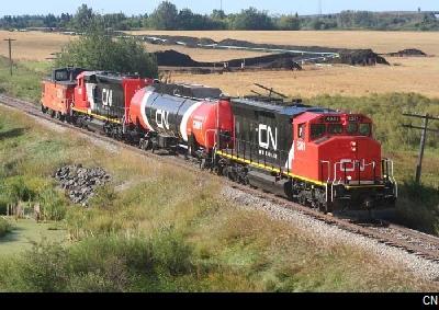 Rail Conversion to LNG BNSF's First LNG Fueled Locomotives Placed Into Revenue Service September 18, 2014 At present, the four units are being