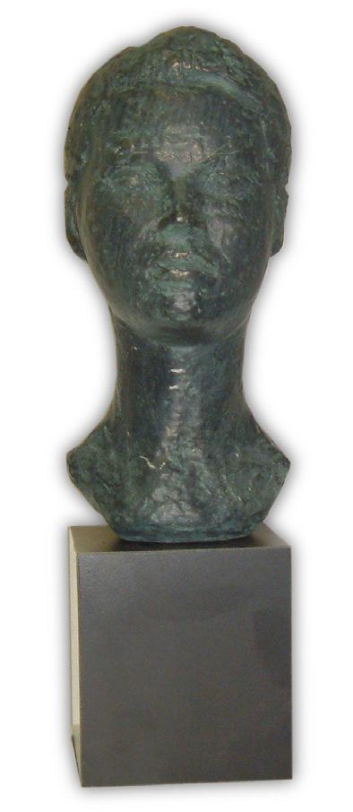 Solomon Award Bust representing Hannah G.