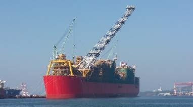 going Length: 488 meters, width: 74 meters Weight: Steel: 260,000 tons Displacement (tanks full): 600,000 tons Comparison Eiffel Tower iron structure = 7,300 tons Prelude