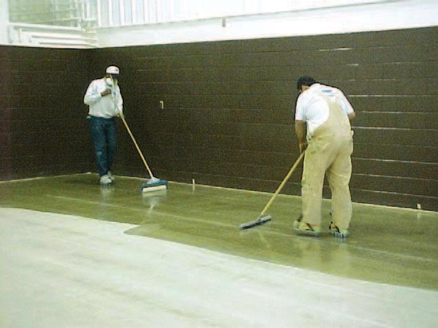Commercial Style EUCOPOXY TUFCOAT & TUFCOAT VOX EucopoxyTufcoatandEucopoxyTufcoatVOXsystemsaretwo-part,high-performance floor coatings designed to provide concrete surfaces with excellent wear