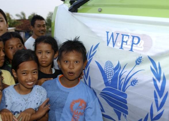 The new WFP s Country Programme 2012-2015 reflects Indonesia s dynamic transformation from low income to middle income status and challenges of ensuring that the poorest and most vulnerable people