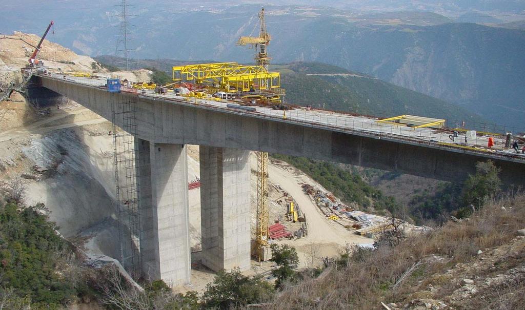 Figure-4: G9 bridge during construction Greveniotikos bridge The Greveniotikos Bridge (Figure 5) one of the longest bridges of the Egnatia Motorway with 92 m length, is a valley bridge near the city