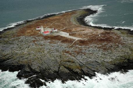 ERA for Lightstation Sites in Atlantic Canada Client: Department of Fisheries and Oceans (DFO) through Public Works and Government Services Canada (PWGSC) Project