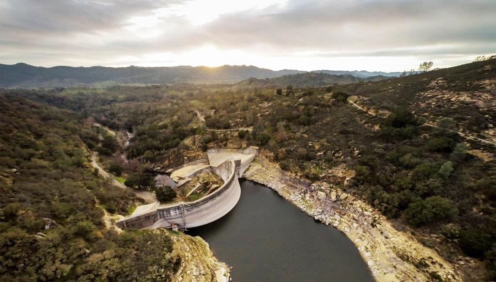 CITY OF SAN LUIS OBISPO 2015 Water Resources Status Report This Report Covers the Time Period of October 1, 2014 through September 30, 2015 Salinas Reservoir Dam, February 2015.