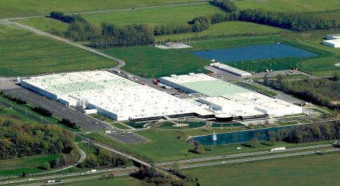Company Overview 4 4/8 Company Data: Headquarters: Columbus, IN, USA Employees (estimated): 2,500 Mfg.