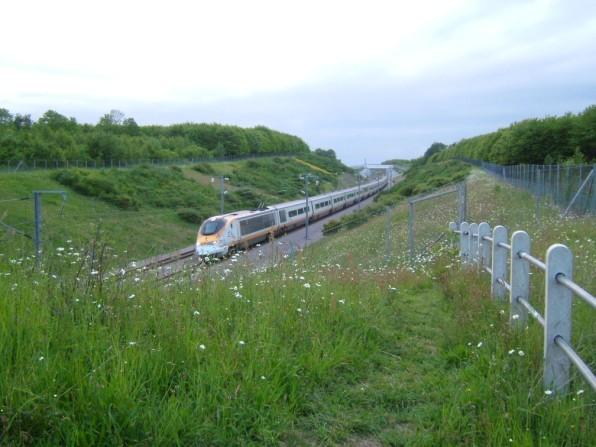 Railway noise mitigation factsheet 05: Cuttings and earth berms 1.