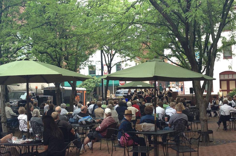 Box Lunch Revue May 1 - August 30, 2018 Cherry Lane Park Tuesdays, Wednesdays, and Thursdays in May Tuesdays and Thursdays during June, July and August Thousands of attendees enjoy a leisurely lunch