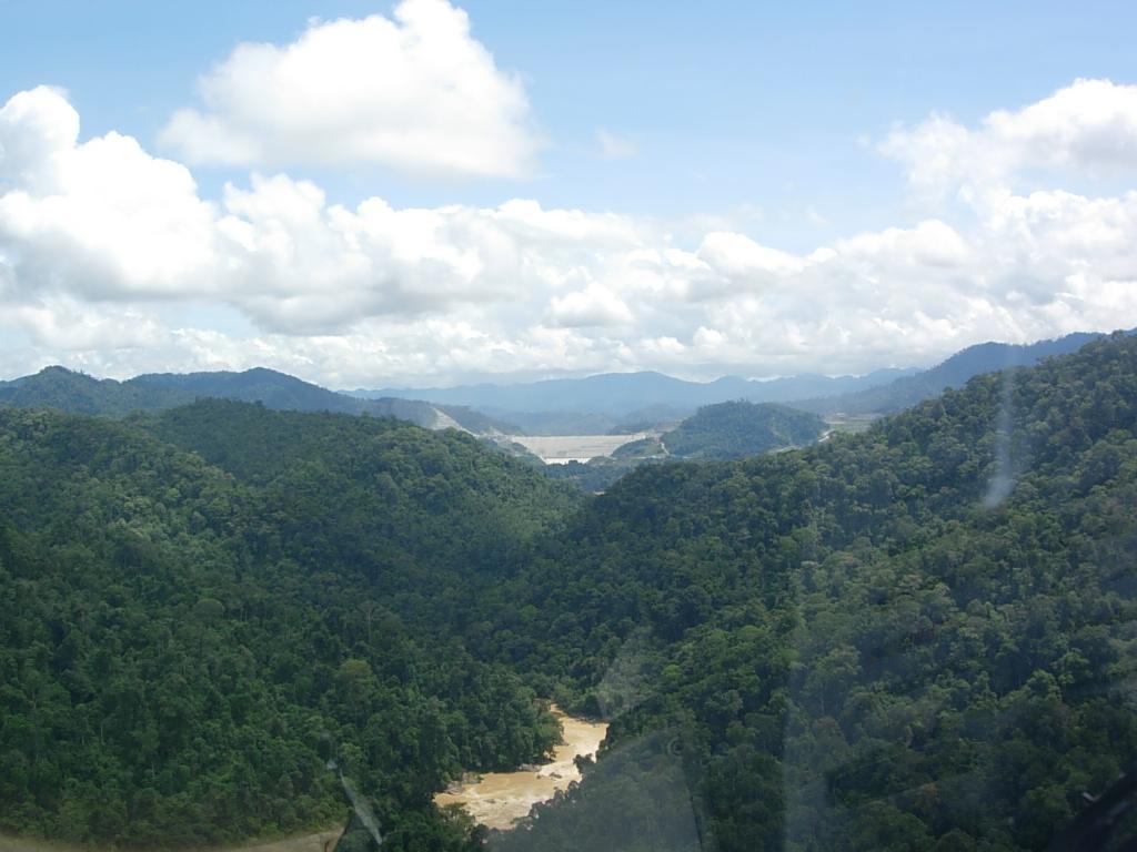 2400MW Bakun Hydroelectric Project Bakun Dam (scheduled for completion in
