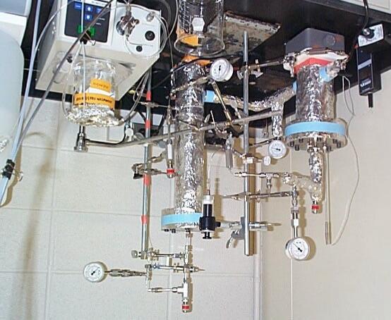 Laboratory Experiments High-P Mineral Dissolution Apparatus: System Characterization: Macro-Scale Analysis: Chemical analysis of aqueous samples Analysis of solids (surface area, morphology,
