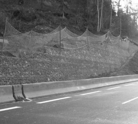 94 Oana-Elena Colţ As an example of the use of reinforced soil retaining wall in the projects regarding the construction of road structures,