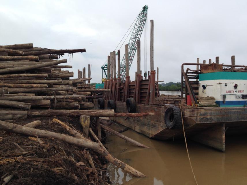 STATE OF INDONESIAN FOREST AND AS A RESULT THE SUPPLY OF MERCHANTABLE TIMBER FROM INDONESIA S LOGGING CONCESSIONS HAS DECLINED SHARPLY Indonesia log production from natural forest (HPH) Million m 3
