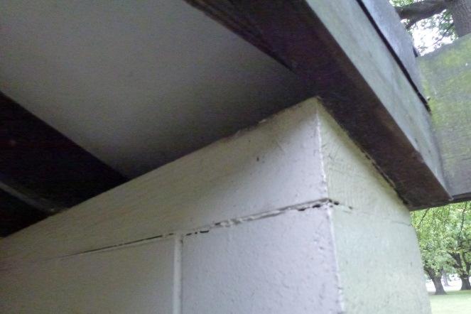 View of the bolted connection between wall top