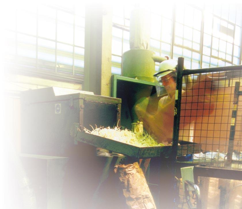 ENVIRONMENTAL TECHNOLOGY BEST PRACTICE PROGRAMME BENCHMARKING WASTE IN PLASTICS PROCESSING Polymer purchase, utilities and packaging are significant costs for any plastics business.