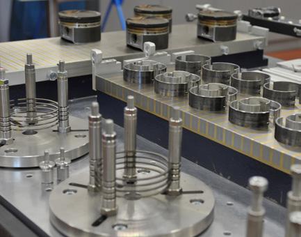 measuring technology and state-of-the-art automation systems provide the engineers with ideal conditions for targeted testing of fuels, lubricants and engine components.
