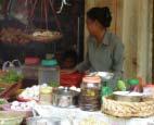 CAMBODIA FOOD PRICE AND WAGE BULLETIN RBwtiþb½Rt témøgahar nigr)ak; kqñülenakm<úca May 211, Issue 27 HIGHLIGHTS Food purchasing power of households slightly decreased in rural areas, but increased in