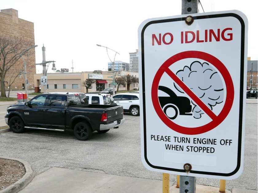 Idling in City of Windsor Signs are installed to encourage drivers to turn off their vehicles in