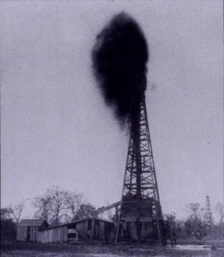 SpindleTop - First Major Discovery in Texas 1st Gusher 200ft 100,000 STB
