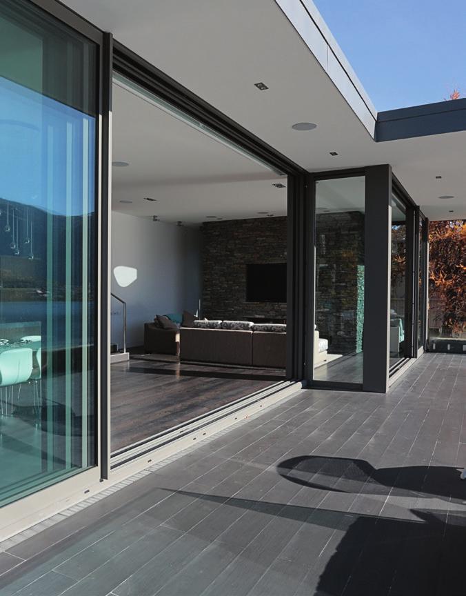 REYNAERS CP 130 SLIDING DOOR UNINTERRUPTED VIEWS Imagine looking out onto your garden through a wall of glass Reynaers sliding doors can go a long way to making this a reality.
