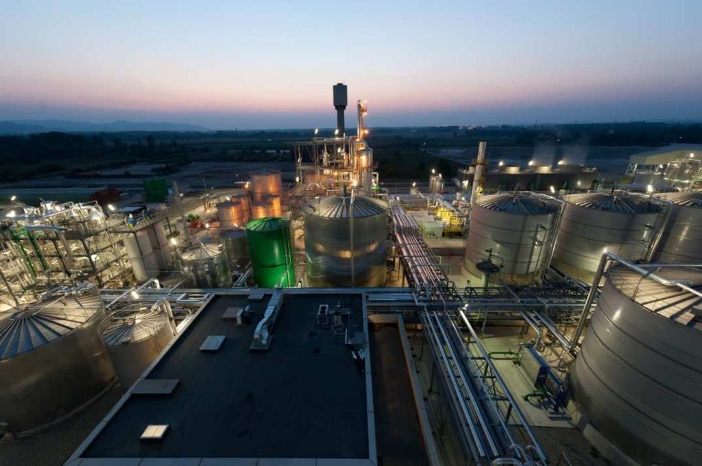 Crescentino the site in numbers Footprint of 15 Ha Capacity:, 40,000 Mt/yrof Ethanol 13MW green electricity 100% water recycle= zero water discharge 100 operators