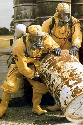 Spill Response Prepare for spills ahead of time Follow guidance on SDS Do not attempt a clean-up without proper