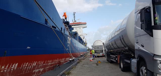 140 tons of LNG with 7 trucks in less than 6 hours in Moerdijk
