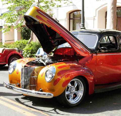 Blues Cruise Chili Cook-Off Saturday, May 14, 2016 Every year, the State Street Nationals Car Show brings hundreds of antique and classic cars to State Street for one of California s biggest street