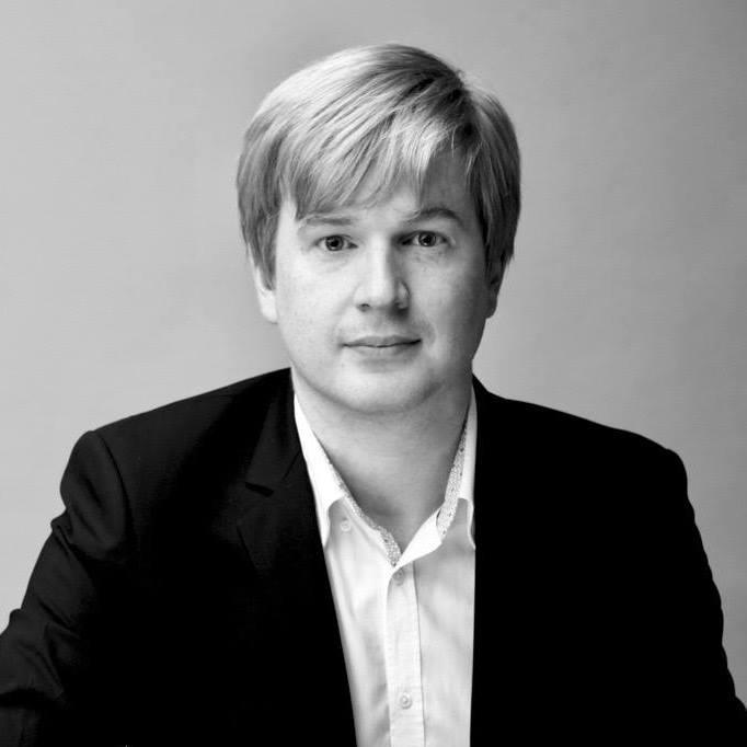 TEAM 22 qualified professionals 12 developers, 6 support & admin, 2 sales & biz dev and management team: Vitaly Smilianets,