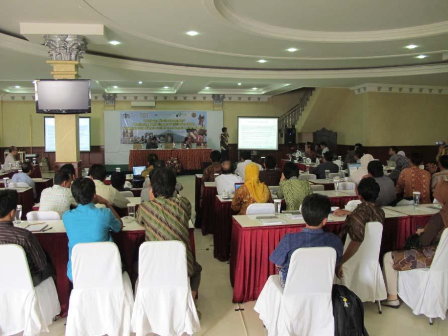 3. MRV Workshop (Jambi Indonesia 2011/11/08-9) MRV OF CARBON STOCK CHANGES AND THE ROLE OF COMMUNITIES Objectives: Building a network to share experiences and learning on the role of communities in