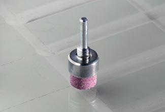 LOW-E REMOVAL BCR (BRUSH COATING REMOVAL) DEVICE For removal of the Low-E coating with a motorised metal brush with a diameter of 20