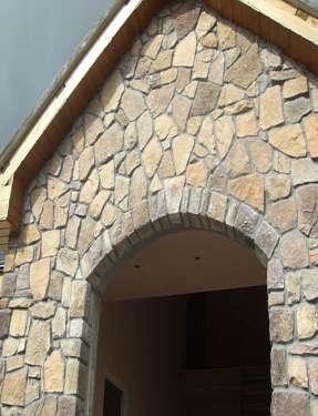 The stones should be so arranged as to avoid long vertical joints in face work and to