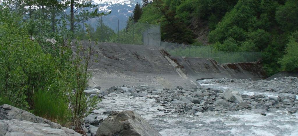 Tunnel inlet (top) and looking