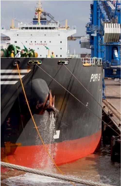 Achieving scale at sea Pellets well-suited for existing cargo fleet Transport via standard bulk vessels Minor modifications required for some Panamax vessel - CO2 fire suppression Seaborne freight a